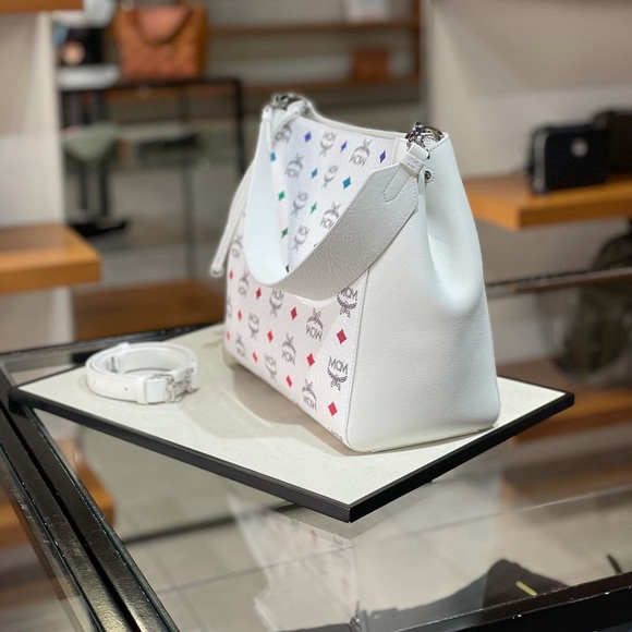 MCM white color medium size hobo$850+ tax - Picture 2 of 9
